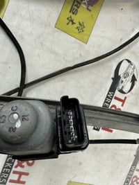 2005 2005 Renault Megane EM Right Front Window Regulator/Motor