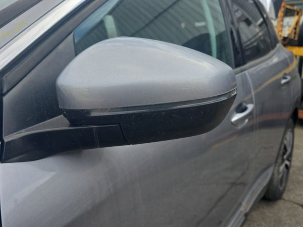 2017 Peugeot 3008 P84 - - Left Door Mirror