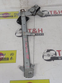 2013 - 2018 Subaru Forester SJ Right Front Window Regulator/Motor