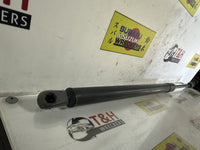 2016 2016 Kia Sorento UM C5W7J561F Left Tailgate Strut